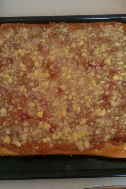 Tvarohovo-pudingové buchty a jablkovo-jahodový koláč s posýpkou - obrázok 7