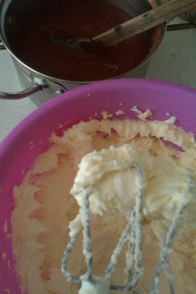 Jahodový nepečený zákusok - obrázok 2