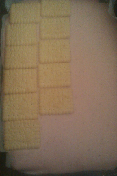 Jahodový nepečený zákusok - obrázok 4