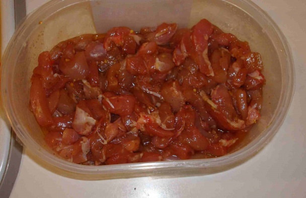 Rýchlá pochúťka z kuracích stehien (na spôsob zajaca) - obrázok 1