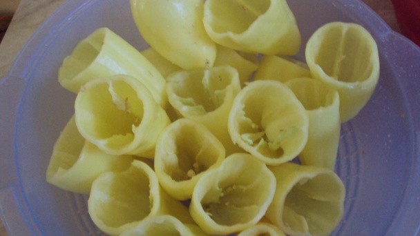 Papriky v smotane - šalát (fotorecept) - obrázok 2