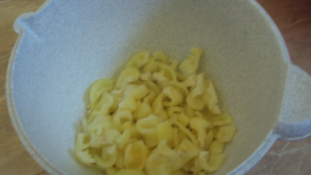 Papriky v smotane - šalát (fotorecept) - obrázok 4