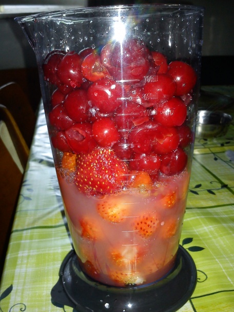 Jahôdkovo-višňové smoothie - obrázok 1