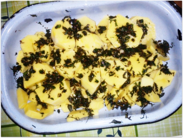 Pečené zemiaky s bylinkami - obrázok 4