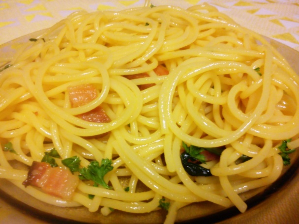 Špagety so slaninkou a špenátom - obrázok 6