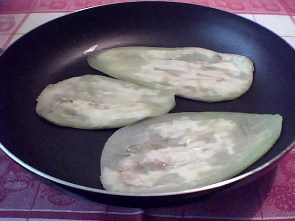 Zapečený plnený baklažán (fotorecept) - obrázok 1