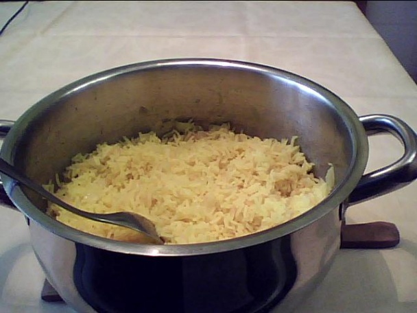Pilaf na šafrane s kuracím mäsom - obrázok 1