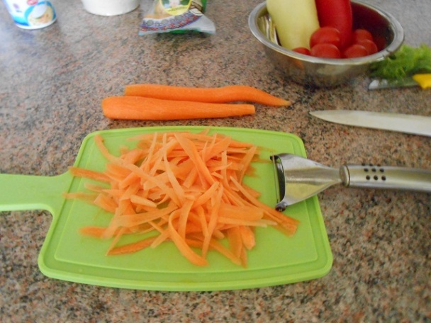 Zeleninovo-bryndzový koláč - obrázok 2