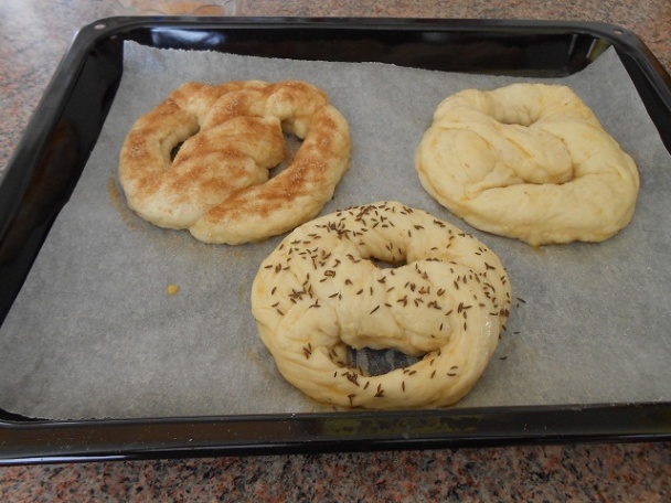 Domáce mäkké praclíky - soft pretzel (fotorecept) - obrázok 5