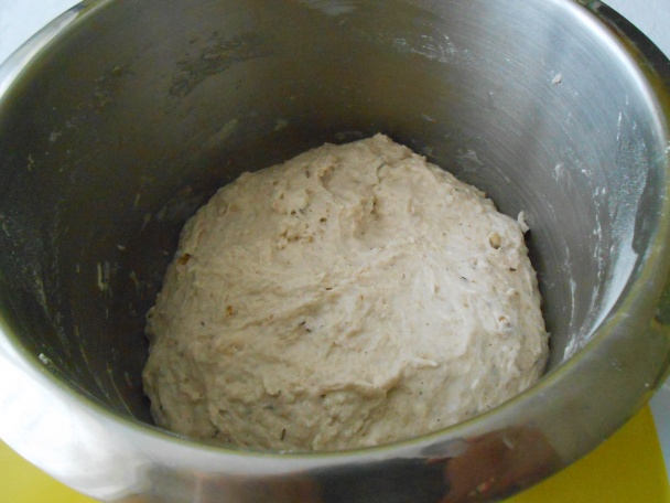 Bezlepkový kváskový chlieb s orechmi (fotorecept) - obrázok 4