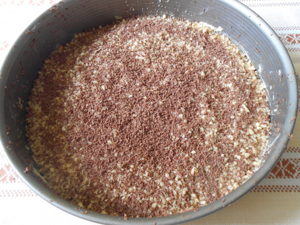 Rýchly bezlepkový koláč z kila sliviek (fotorecept)  - obrázok 5