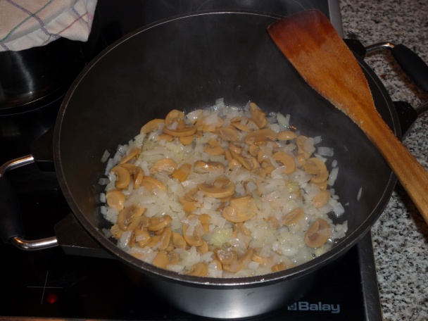 Kuracia pečeň na hubách a smotane (fotorecept) - obrázok 1