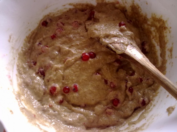 Celozrnné muffiny s červenými ríbezľami - obrázok 1