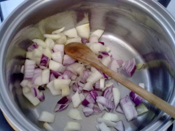 Guláš s cuketou - obrázok 1