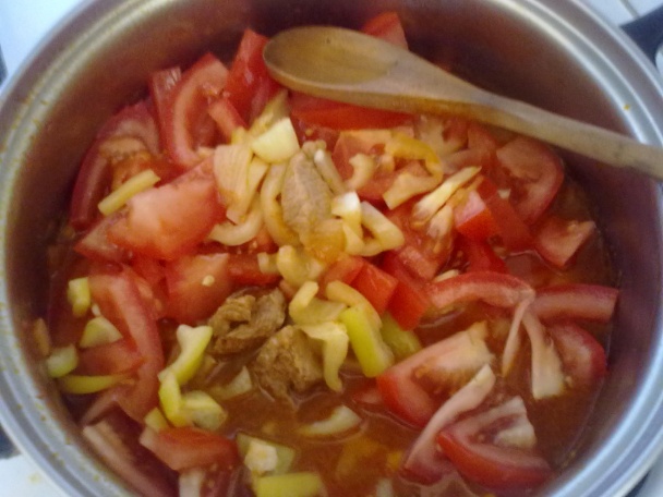 Guláš s cuketou - obrázok 5