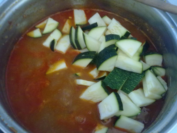 Guláš s cuketou - obrázok 6