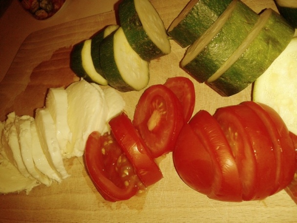 Zapekaná cukina s mozarellou a paradajkou (fotorecept) - obrázok 2