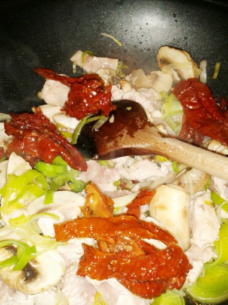 Rýchly šalát s morčacími prsiami a rukulou (fotorecept) - obrázok 4