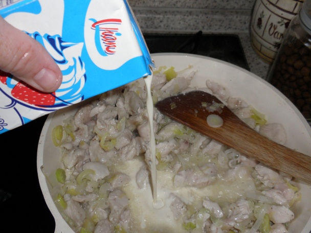 Kuracie na karí so smotanou (fotorecept) - obrázok 4
