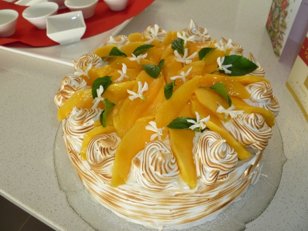 Slávnostná mangová torta - obrázok 3