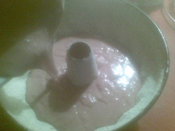 Jahodovo-čokoládová bábovka - obrázok 5