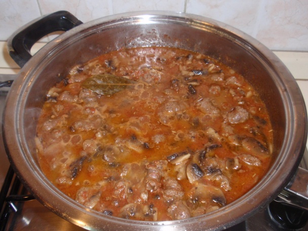Tagliatelle con salsiccia e funghi - obrázok 4