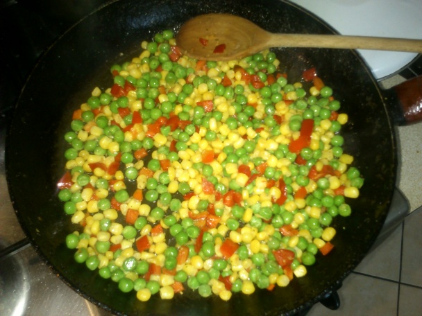 Cestovinový šalát naľahko - obrázok 1