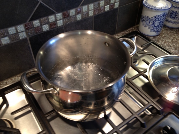 Bucatini s rajčinovou omáčkou a slaninkou - obrázok 2