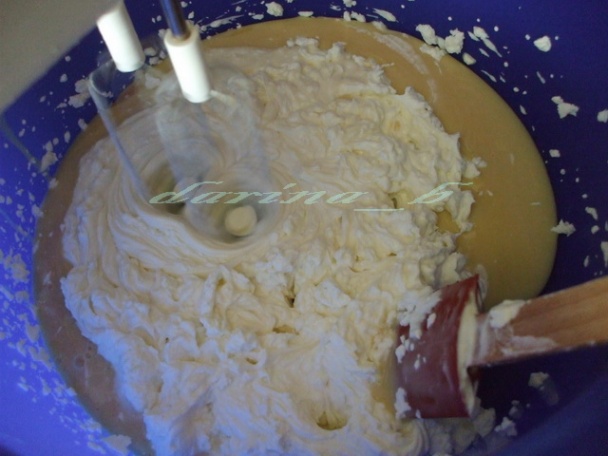 Domáca tvarohová zmrzlina s jahodami - obrázok 2