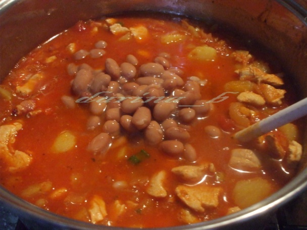 Kotlíkový guláš z kuracieho mäsa - obrázok 6