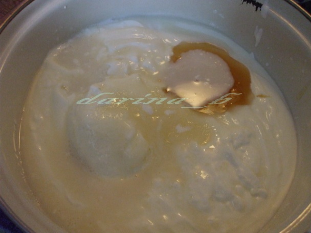 Jogurtový krém s rebarborovým pyré - obrázok 3