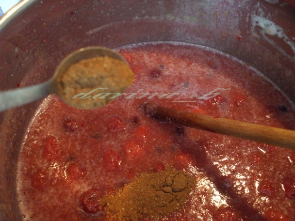 Cuketový džem s lesným ovocím - obrázok 6