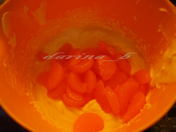 Nepečená dvojfarebná tvarohová torta - obrázok 3