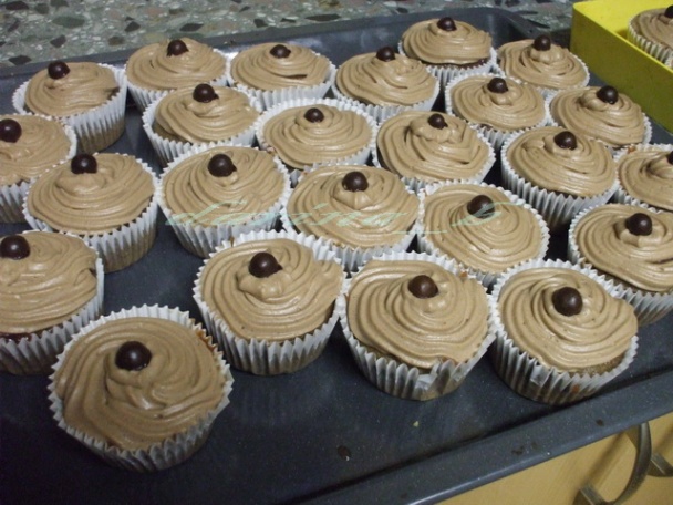 Banánovo - kakaové cupcakes - obrázok 7