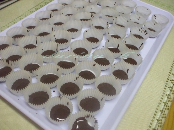 Čokoládové košíčky s marcipánom  - obrázok 5