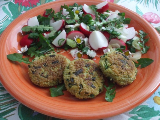 Pšenové dukáty s jarným šalátom - obrázok 6