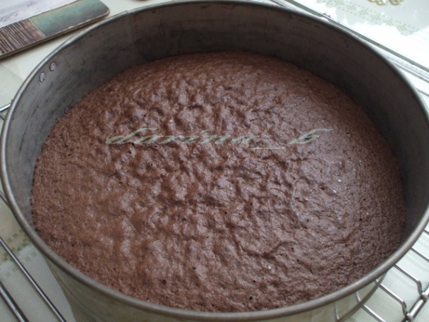 Tvarohovo šľahačková torta s čokoládovými bonbónmi - obrázok 2