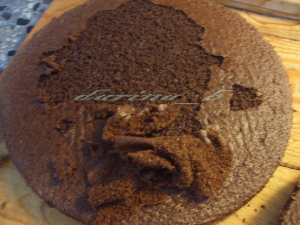 Tvarohovo šľahačková torta s čokoládovými bonbónmi - obrázok 10