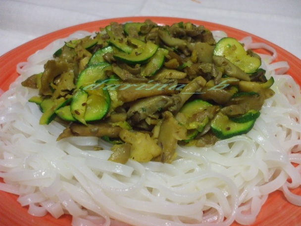 Hlivovo-cuketová zmes na cestoviny - obrázok 2