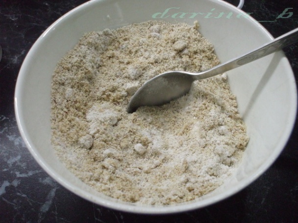 Hruškový koláč s mandľami  - obrázok 1