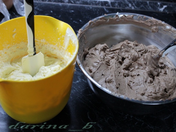 Kakaovo-orechová torta s mascarpone a ovocím (fotorecept) - obrázok 5