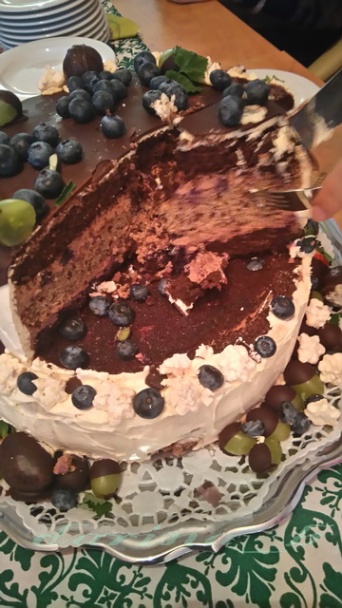 Kakaovo-orechová torta s mascarpone a ovocím (fotorecept) - obrázok 14