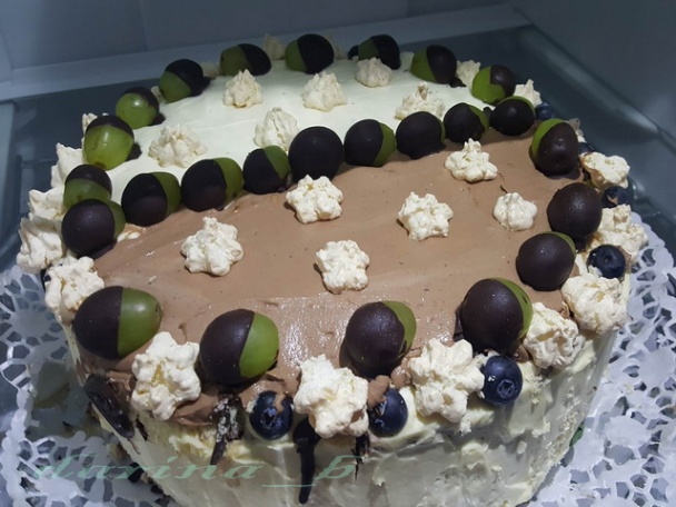 Kakaovo-orechová torta s mascarpone a ovocím (fotorecept) - obrázok 15