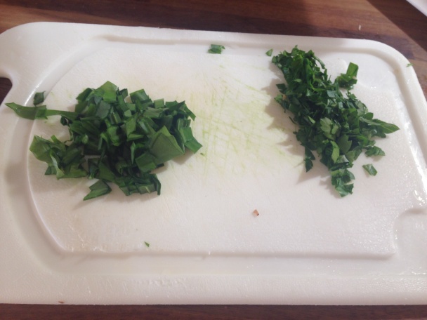 Steak z roštenky s omáčkou zo smrčkov a medvedieho cesnaku (fotorecept) - obrázok 5