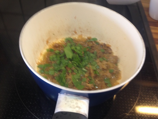 Steak z roštenky s omáčkou zo smrčkov a medvedieho cesnaku (fotorecept) - obrázok 10