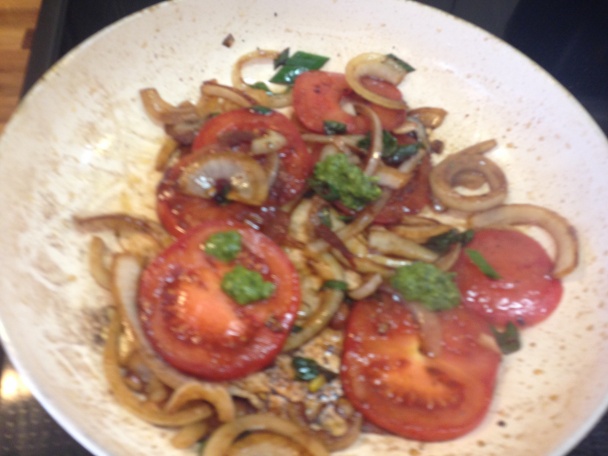 Steak z roštenky s omáčkou zo smrčkov a medvedieho cesnaku (fotorecept) - obrázok 12