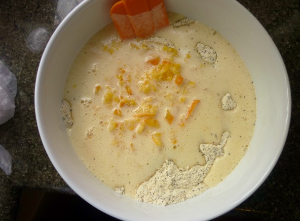 Pomarančovo-makový koláč trošku inak (Orange Poppyseed Cake) - obrázok 9