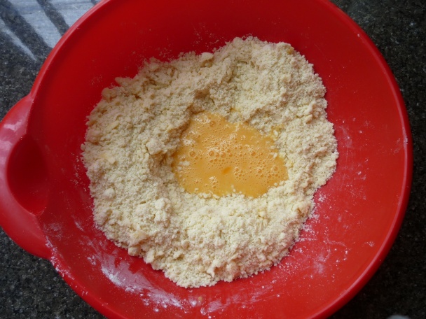 Jablkovo-mandľový koláč - Apple and frangipane tart (fotorecept) - obrázok 3