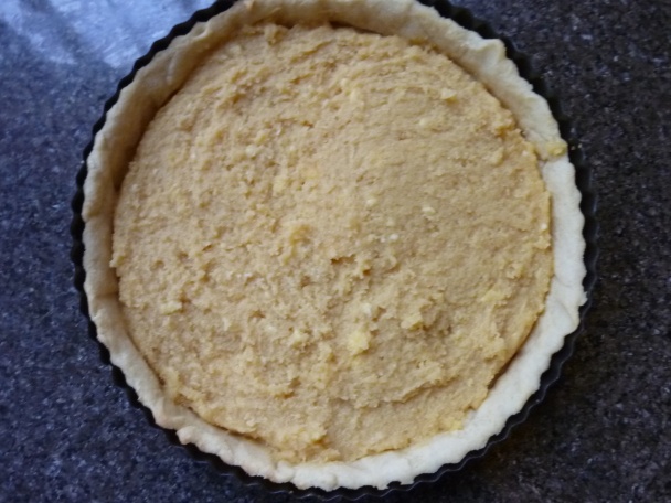 Jablkovo-mandľový koláč - Apple and frangipane tart (fotorecept) - obrázok 10