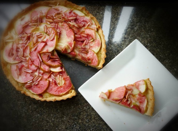 Jablkovo-mandľový koláč - Apple and frangipane tart (fotorecept) - obrázok 14